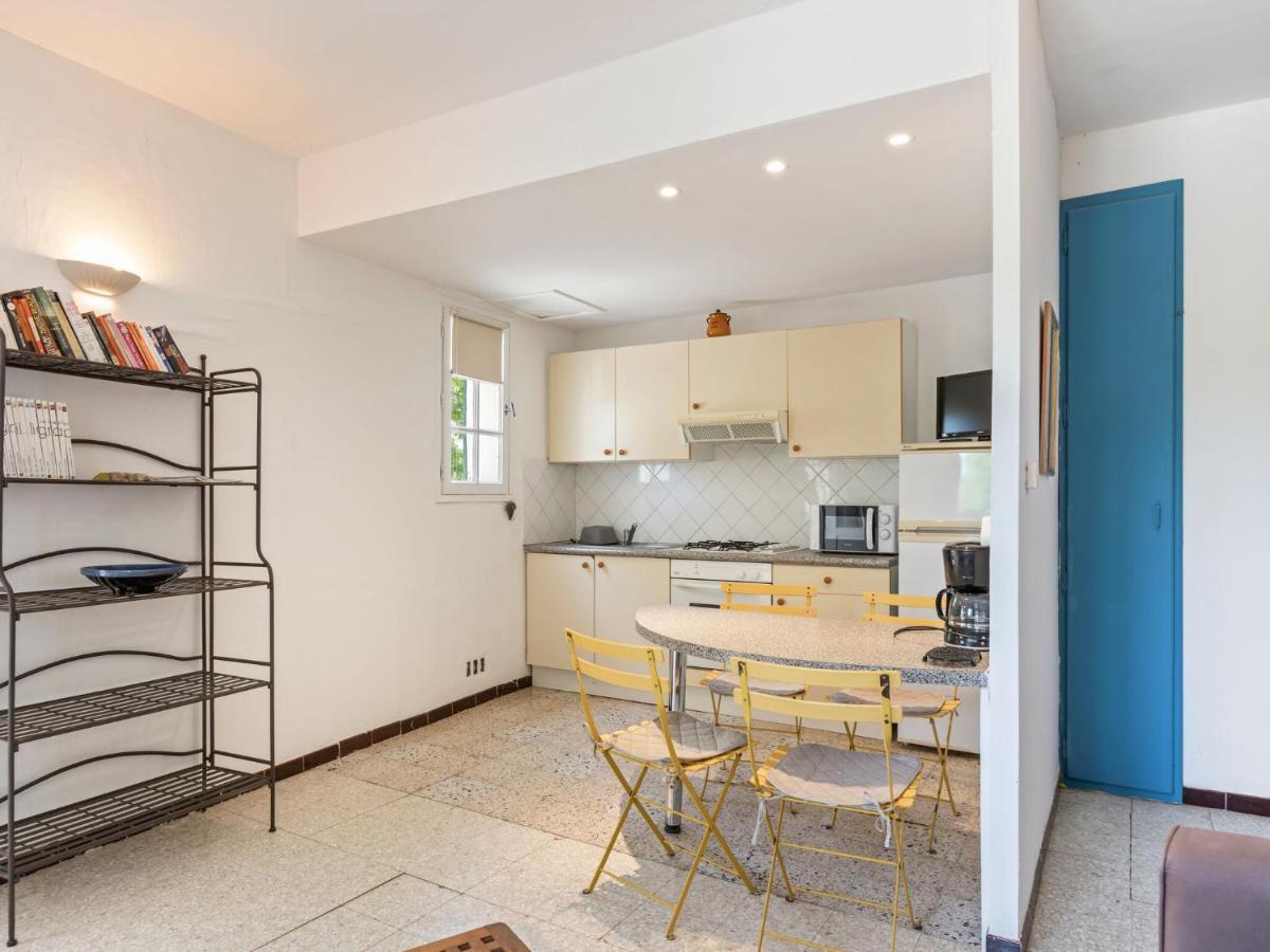 Apartmán Flat In A Beautiful Building With Pool Mèze Exteriér fotografie