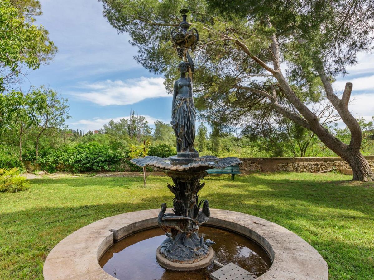 Apartmán Flat In A Beautiful Building With Pool Mèze Exteriér fotografie